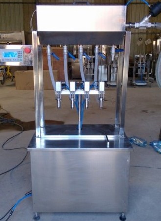 智能洗衣液灌裝機生產環境